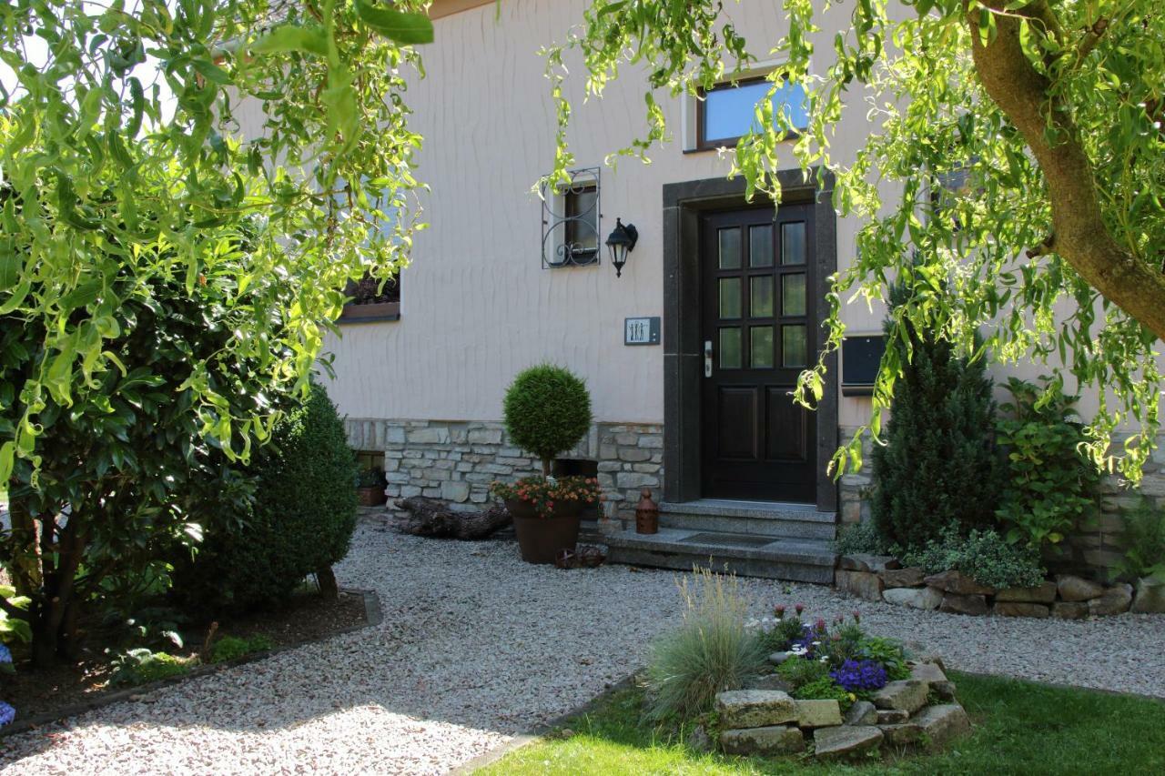 Haus Kolmesfeld Apartment Sensweiler Exterior photo
